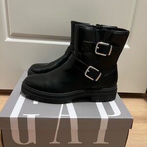 GAP Short Black Boot - 9